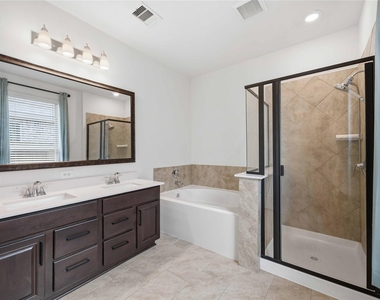 7627 Coral Key Drive - Photo Thumbnail 20