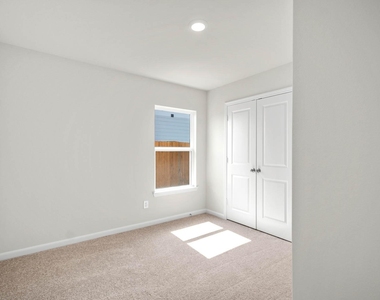 15830 Berry Hill Drive - Photo Thumbnail 11