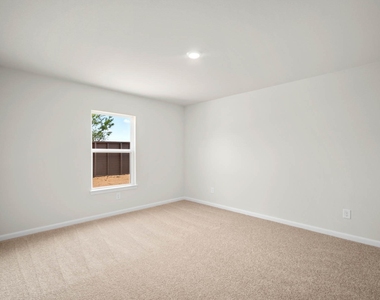 15830 Berry Hill Drive - Photo Thumbnail 10