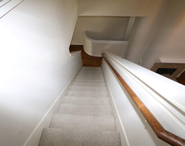 1046 W 25th Street - Photo Thumbnail 14
