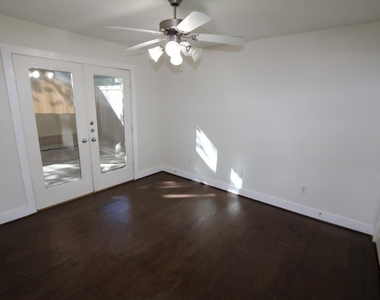 1046 W 25th Street - Photo Thumbnail 1