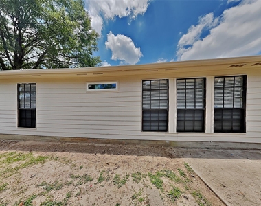5102 Dobbin Springs Lane - Photo Thumbnail 16