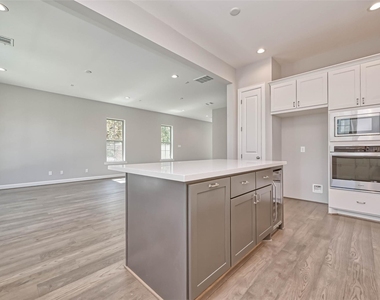 1908 Carrollton Mill Drive - Photo Thumbnail 12