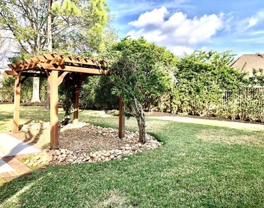 5711 Silver Bay Court - Photo Thumbnail 48