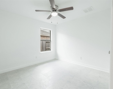 24207 Asher Hollow Lane - Photo Thumbnail 12