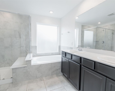 24207 Asher Hollow Lane - Photo Thumbnail 10