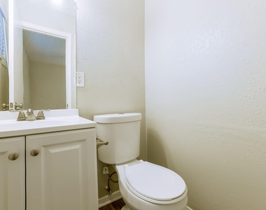 5721 Melanite Street - Photo Thumbnail 14