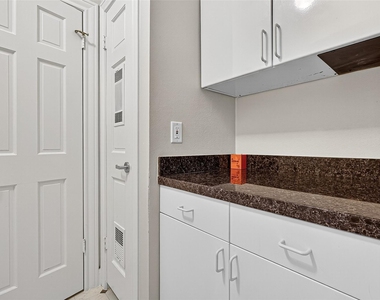 3027 Bissonnet Street - Photo Thumbnail 35