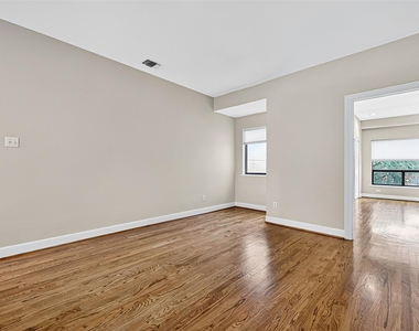 3027 Bissonnet Street - Photo Thumbnail 17