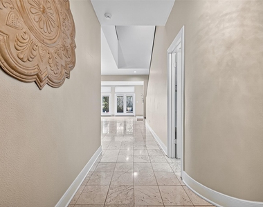 3027 Bissonnet Street - Photo Thumbnail 14