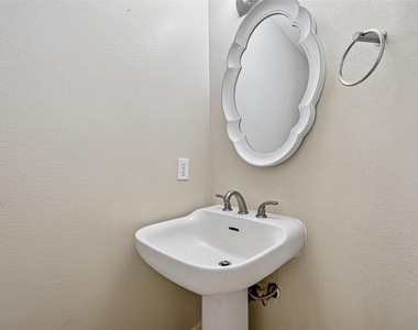 3027 Bissonnet Street - Photo Thumbnail 15