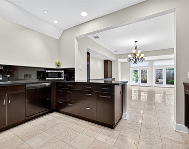 3027 Bissonnet Street - Photo Thumbnail 14