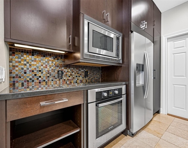 3027 Bissonnet Street - Photo Thumbnail 11