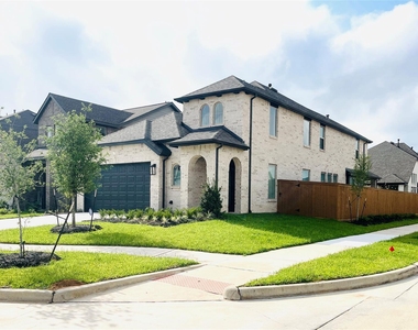 27039 Flower Isle Lane - Photo Thumbnail 1