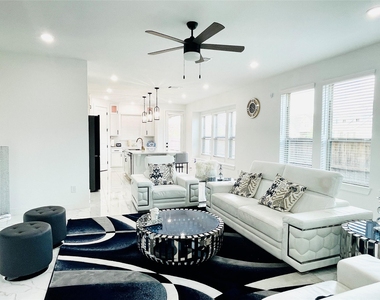27039 Flower Isle Lane - Photo Thumbnail 5