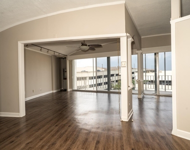 823 S Water Street - Photo Thumbnail 6