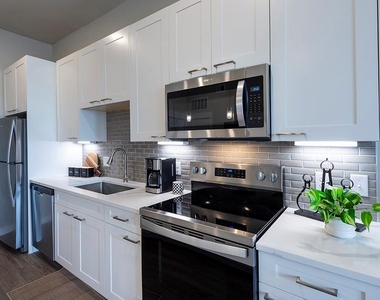 125 Prairie Parkway - Photo Thumbnail 15