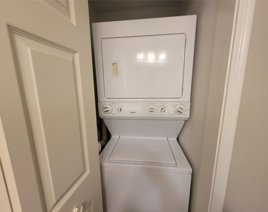 5711 Sugar Hill Drive - Photo Thumbnail 21