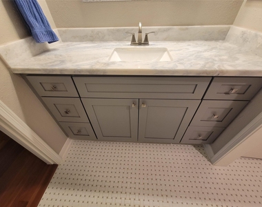 5711 Sugar Hill Drive - Photo Thumbnail 31