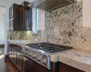 30 Freestone Stream Place - Photo Thumbnail 14