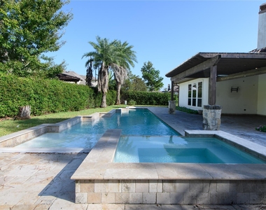 30 Freestone Stream Place - Photo Thumbnail 6