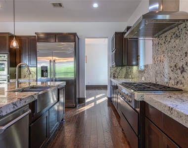 30 Freestone Stream Place - Photo Thumbnail 16