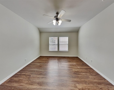 26949 Carriage Manor Lane - Photo Thumbnail 21