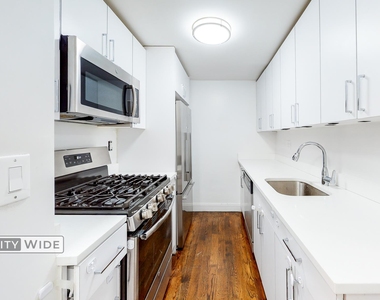 400 East 89th Street - Photo Thumbnail 3