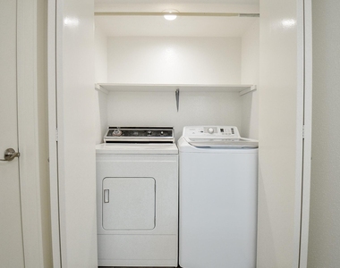 2333 Bering Drive - Photo Thumbnail 23