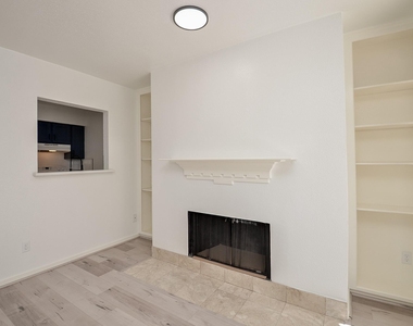 2333 Bering Drive - Photo Thumbnail 5