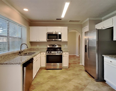 9322 Wandsworth Drive - Photo Thumbnail 6