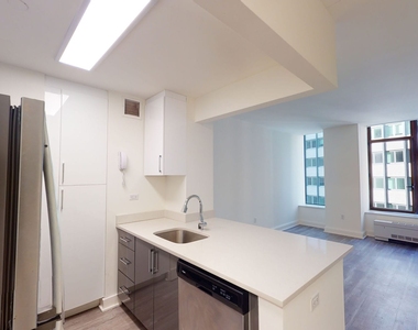 10 Hanover Square - Photo Thumbnail 1