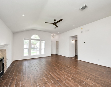 2511 Orchard Run Way - Photo Thumbnail 6