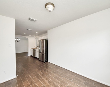 2511 Orchard Run Way - Photo Thumbnail 14