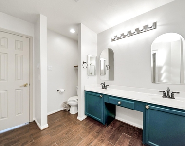 2511 Orchard Run Way - Photo Thumbnail 20