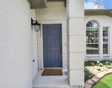 2511 Orchard Run Way - Photo Thumbnail 3