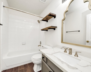 2511 Orchard Run Way - Photo Thumbnail 23