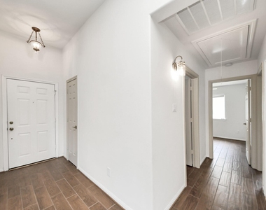 2511 Orchard Run Way - Photo Thumbnail 22