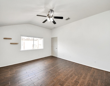 2511 Orchard Run Way - Photo Thumbnail 16