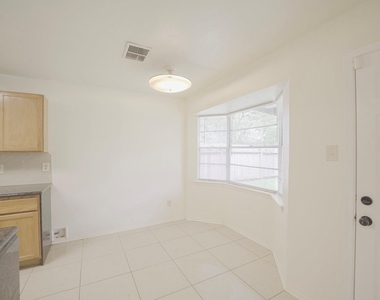 9811 Mango Street - Photo Thumbnail 9