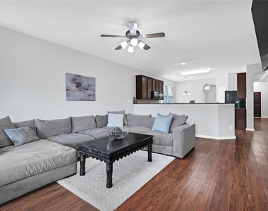 15319 Tupelo Drive - Photo Thumbnail 6