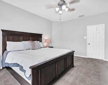 15319 Tupelo Drive - Photo Thumbnail 11