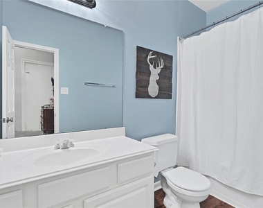 15319 Tupelo Drive - Photo Thumbnail 12