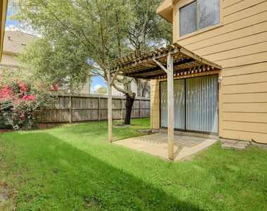 1538 Ainsdale Drive - Photo Thumbnail 18