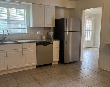 4713 Saxon Street - Photo Thumbnail 8