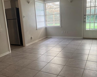 4713 Saxon Street - Photo Thumbnail 6