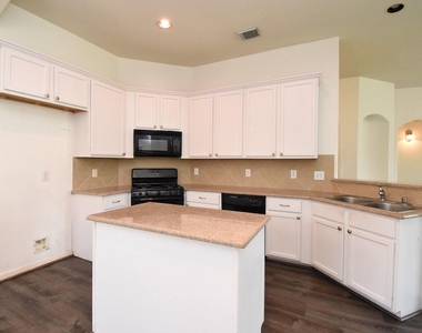 128 Long Canyon Lane - Photo Thumbnail 13