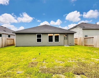 206 Amy Street - Photo Thumbnail 32