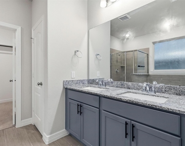 119 Buttonwood Court - Photo Thumbnail 17