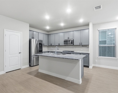 119 Buttonwood Court - Photo Thumbnail 8